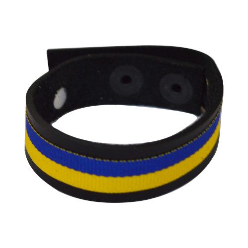 A leather bracelet with Ukrainian flag
