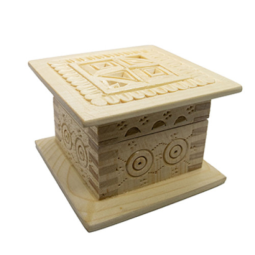 A carved handmade wooden casket with a traditional Ukrainian tracery, 4x4 inches