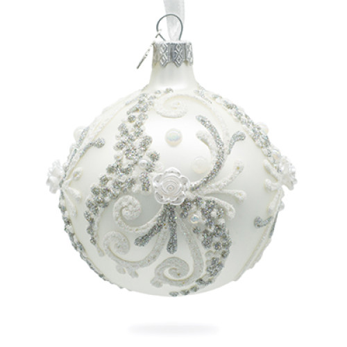 Куля скляна, біла, з рослинним орнаментом, декорована 3D квітами та глітером, ручна робота, 8 см