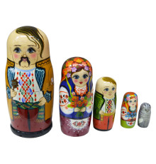 A set of 5 hand-painted wooden dolls dressed in traditional Ukrainian clothes "A Ukrainian family", 6,9 inches